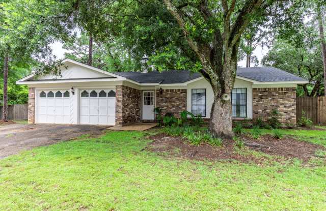 Coming Soon – Home in Lake Forest! | 100 Stratford Ct., Daphne, AL photos photos