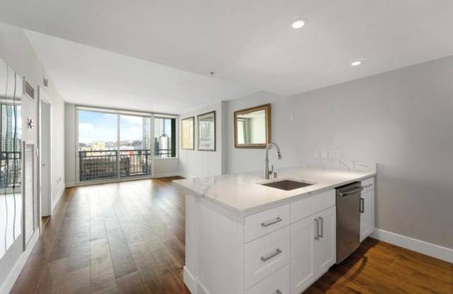 2600 2nd Ave - 2600 2nd Avenue, Seattle, WA 98121