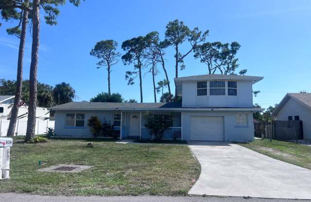 4BD/2BA on the Island! photos photos