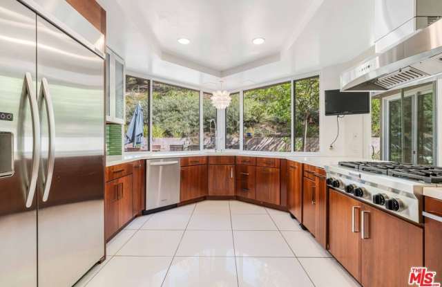 17151 Avenida De Santa Ynez Gallery 1