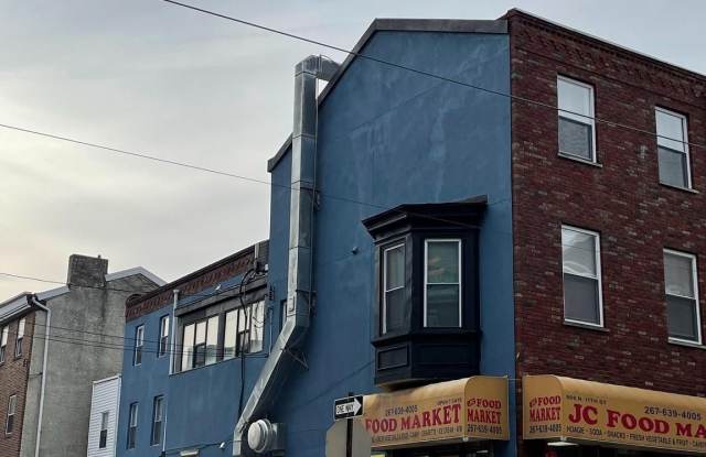 600 N 11TH Street unit: 2 photos photos