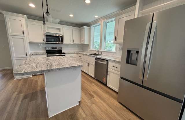 19188 Meadow Brook Court Gallery 3
