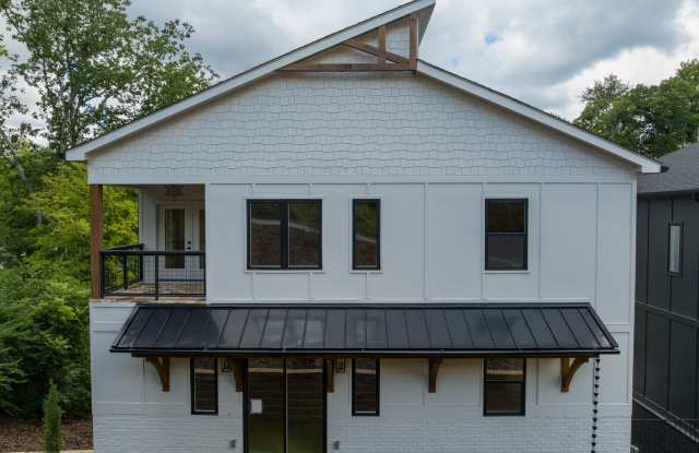 401 Druid Lane Gallery 2