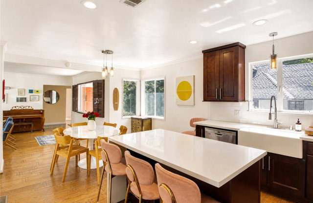 2932 Ledgewood Drive Gallery 3