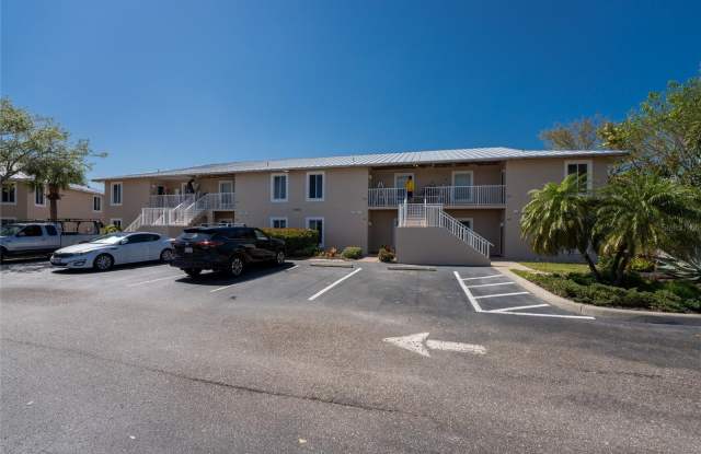 9500 FIDDLERS GREEN CIRCLE photos photos