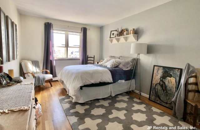 594 Centre St. photos photos