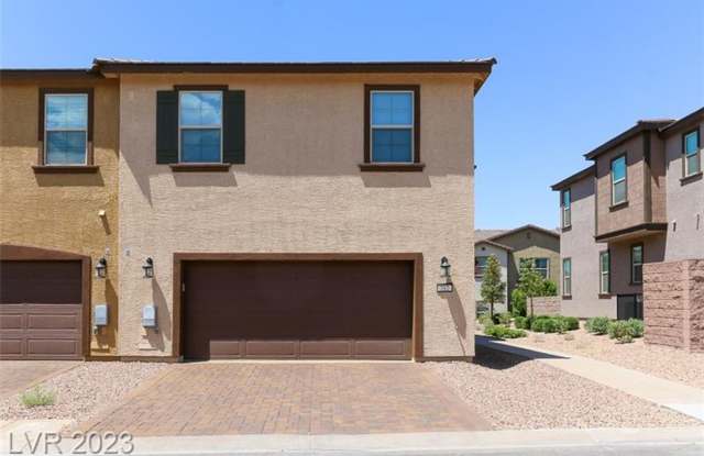 3 Bedroom townhome near Henderson Hospital. Galleria Mall, Sunset Station and many restaurants within a 2 mile radius photos photos