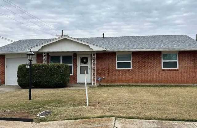 3011 NE Cimarron Trl - HOT NEW LISTING! photos photos