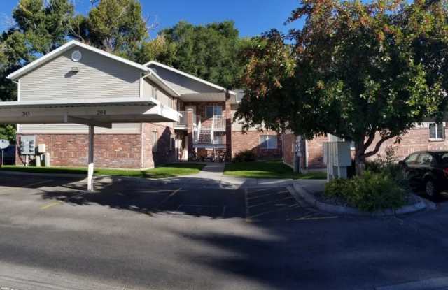2 bed, 1 bath at Brentwood! photos photos