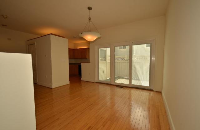 242 Yardley Way - 242 Yardley Way, Pittsburgh, PA 15206