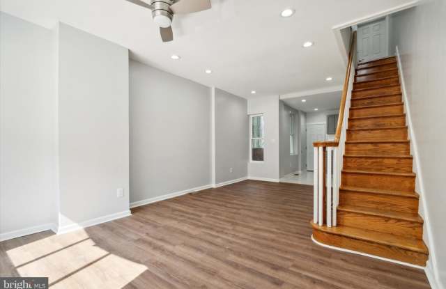 3026 AGATE STREET Gallery 2