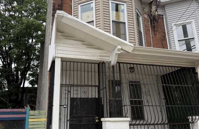 738 E Westmoreland St Gallery 1
