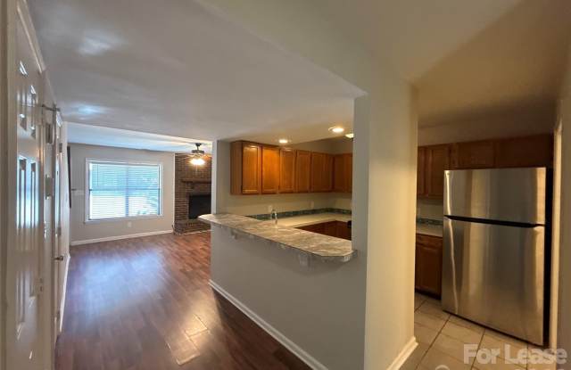 2325 Brookview Court Gallery 4