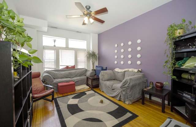 1651 N. Claremont #2 Gallery 2