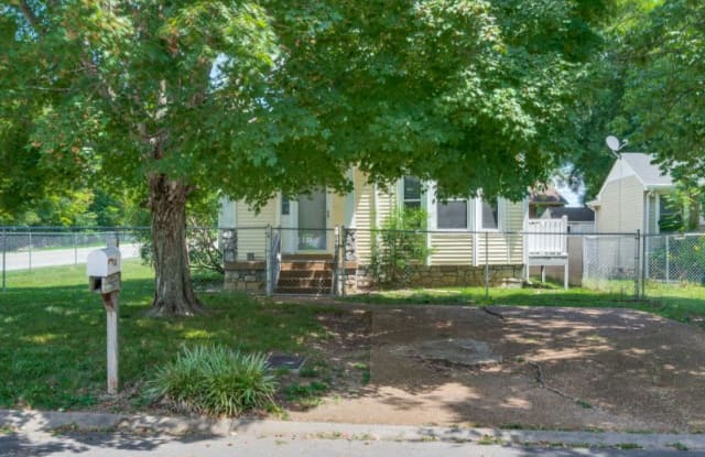 726 Heritage Sq Dr - 726 Heritage Square Drive, Nashville, TN 37115
