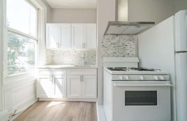 139 HOPKINS AVE photos photos