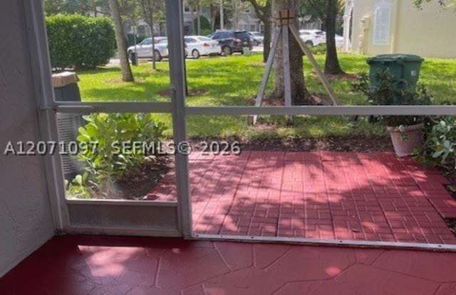7872 Sanibel Dr Gallery 2