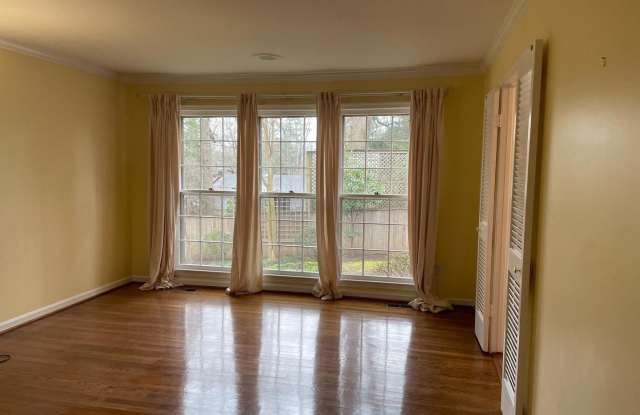 612 KEARNEY CT SW Gallery 3