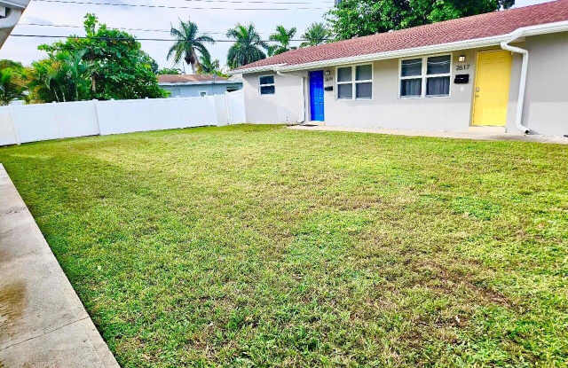 2617 NW 9th Avenue photos photos