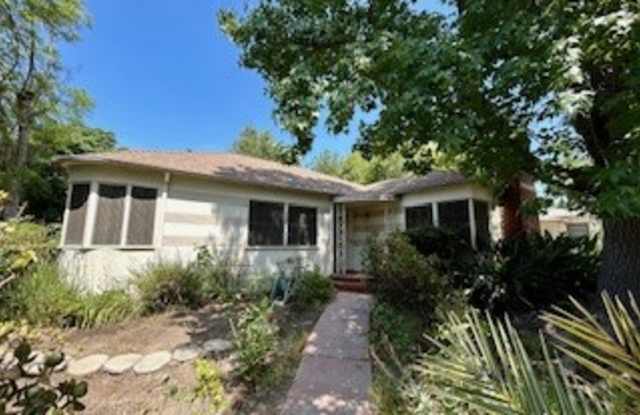 4901 Collis Avenue photos photos
