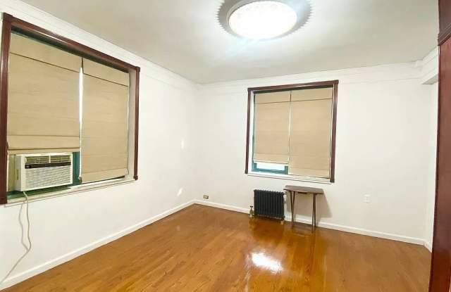 7811 35th Ave Apt 1G Gallery 3