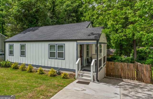 1129 Graymont Drive SW photos photos