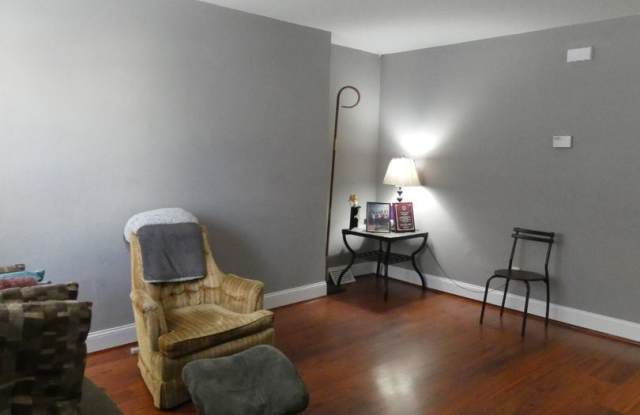 512 N. 32nd Street Gallery 3