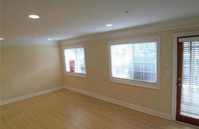 110 Rondak Circle SE Gallery 3