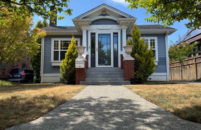 2BR + Office Seward Park Home w/ A/C  1250+ sq ft Unfinished Basement! photos photos