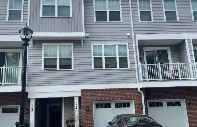 304 Dickson Court photos photos