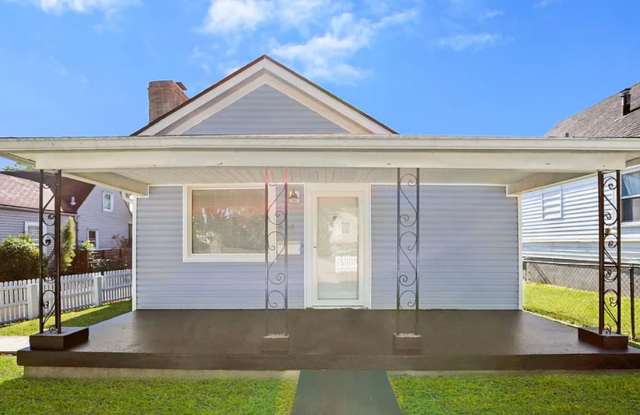 3 bedroom 1 bath house for rent near Iroquois Park photos photos