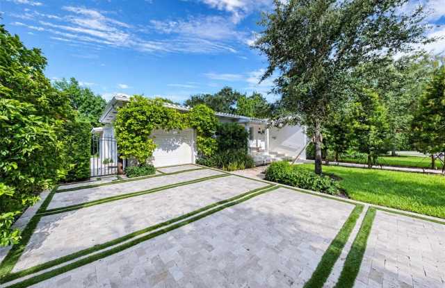 919 Granada Groves Court Gallery 2