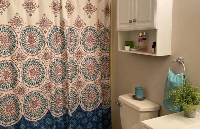 Cozy 2 Bedroom Condo photos photos