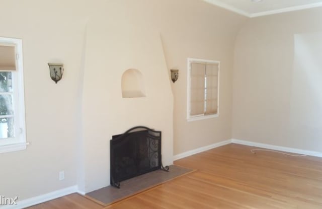 332 S Clark Dr Gallery 3
