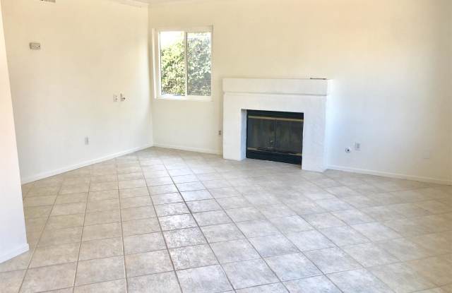 11221 Woodrush Court Gallery 3