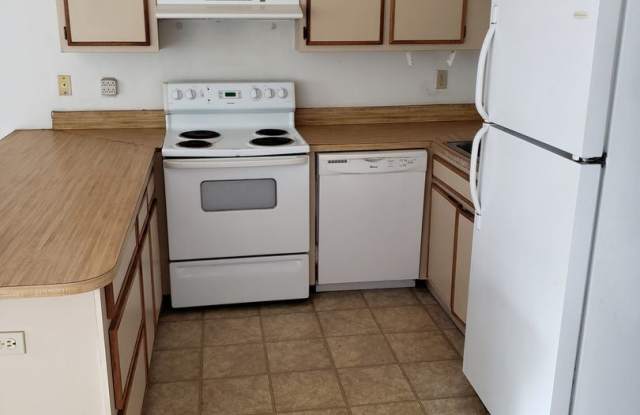 1239 Continental Court Gallery 4