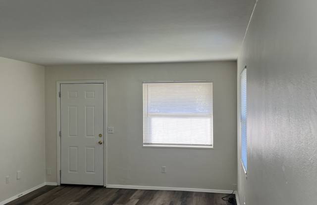 256 South Harbine Avenue - A Gallery 1