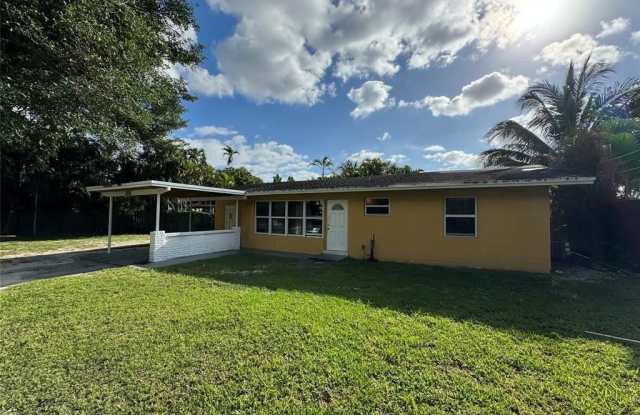 500 SW 18th Ave - 500 Southwest 18th Avenue, Fort Lauderdale, FL 33312