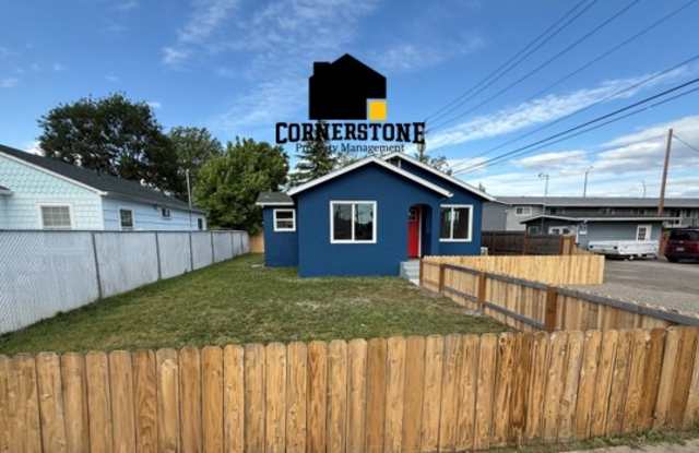 42 North 9th Street - 42 North 9th Street, Central Point, OR 97502 42 North 9th Street - 42 North 9th Street, Central Point, OR 97502