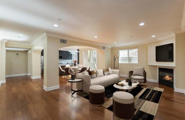 5305 Bellingham Ave - 5305 Bellingham Avenue, Los Angeles, CA 91607