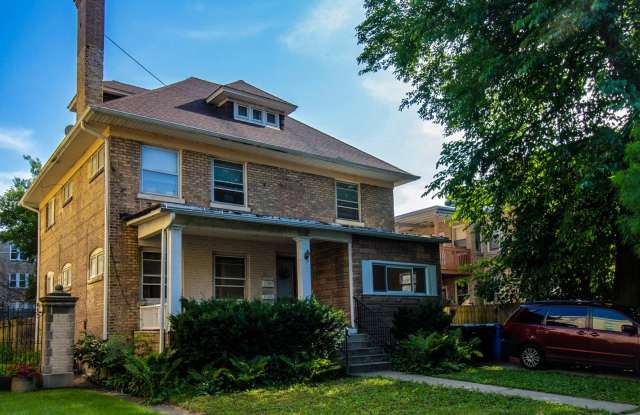 1645 W Estes Avenue photos photos