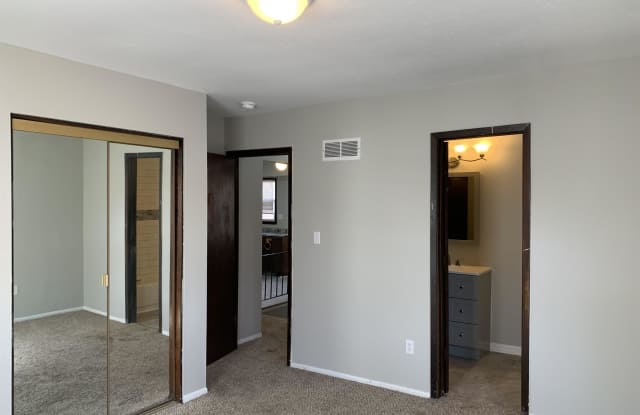 4004 East 123 Terrace - B Gallery 4