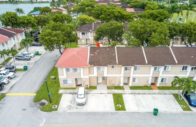 13927 SW 177th St photos photos
