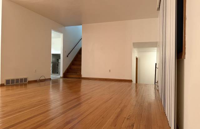 6800 Glenallen Ave Gallery 3