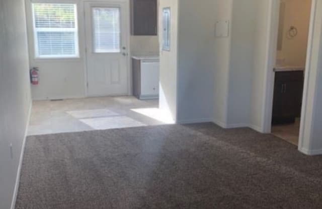 1735 N Nina Cir - 1735 North Nina Circle, Wasilla, AK 99654