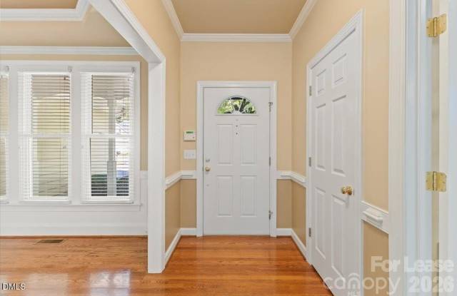 628 Lawrence Court Gallery 3