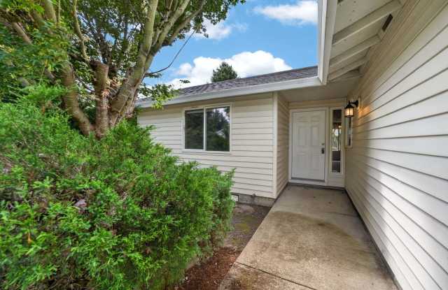 Spacious Single-Level Living with a Private Fenced Backyard Gallery 3