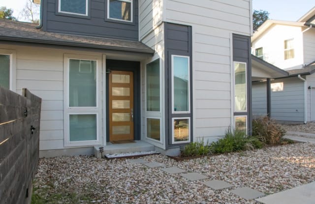 513 West Croslin Street - 513 West Croslin Street, Austin, TX 78752