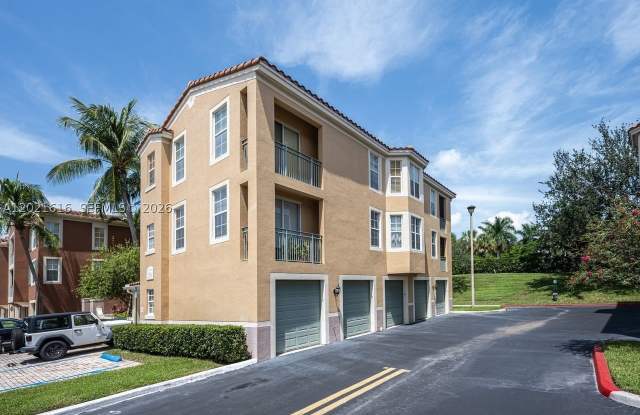 11780 Saint Andrews Pl Gallery 2