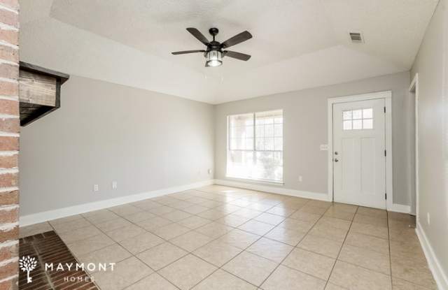 1020 College South Cove Gallery 4
